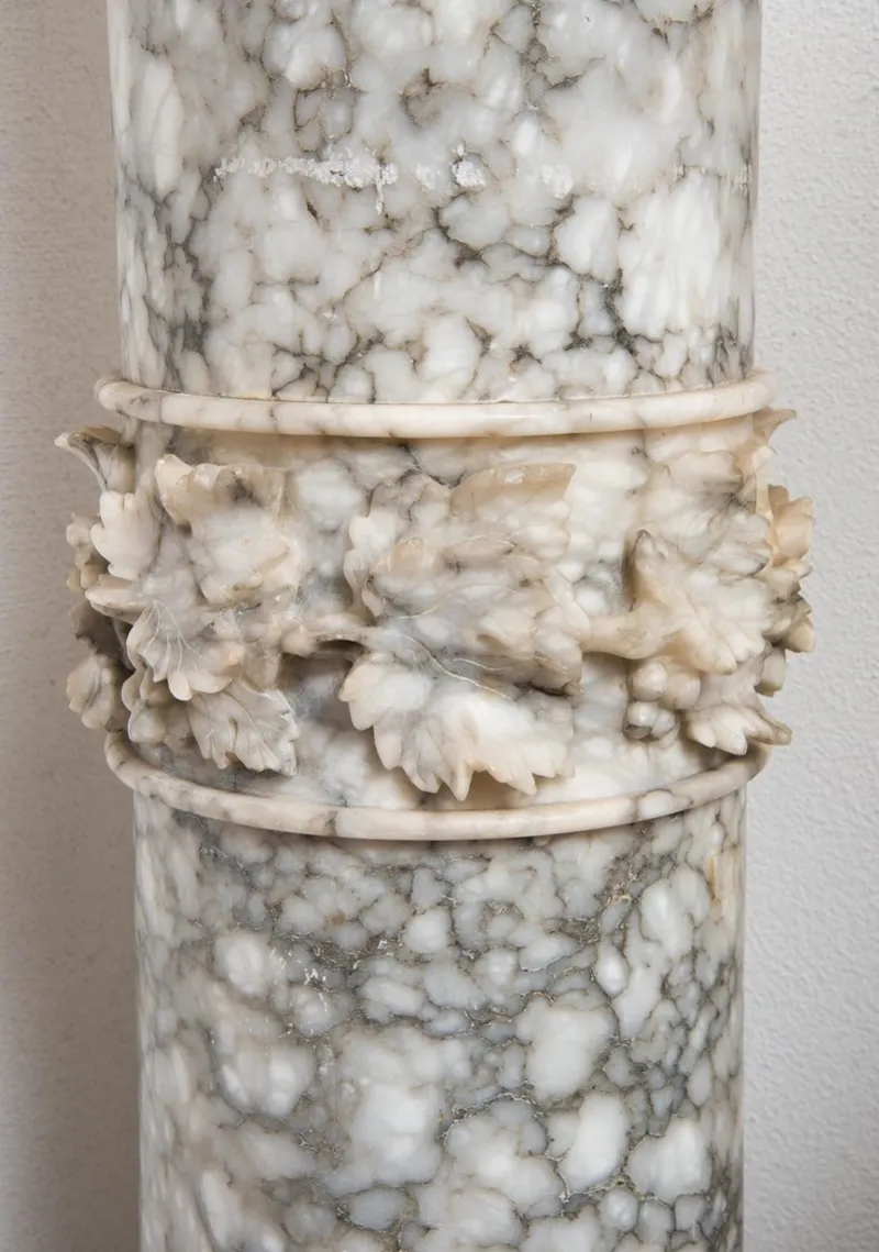 Pamono Antique Roman Column in Flowery Alabaster> Pedestals And Columns