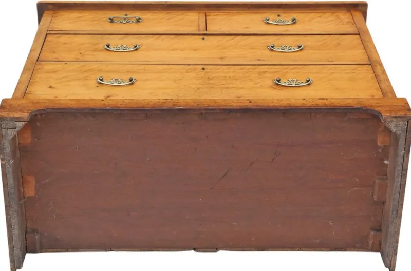 Pamono Antique Satin Walnut Chest of Drawers, 19th Century> Dressers, Commodes & Chests