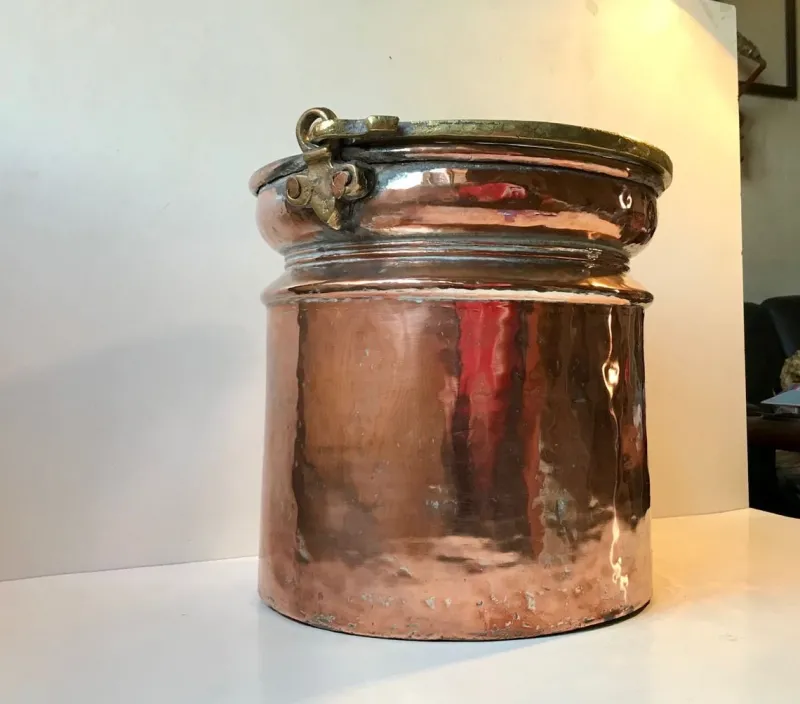 Pamono Antique Scandinavian Coal or Fireplace Bucket in Copper, 18th Century> Fireplaces And Mantels