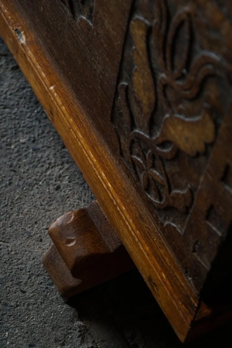 Pamono Antique Scandinavian Folk Art Oak Chest with Carved Panels, 1764> Dressers, Commodes & Chests
