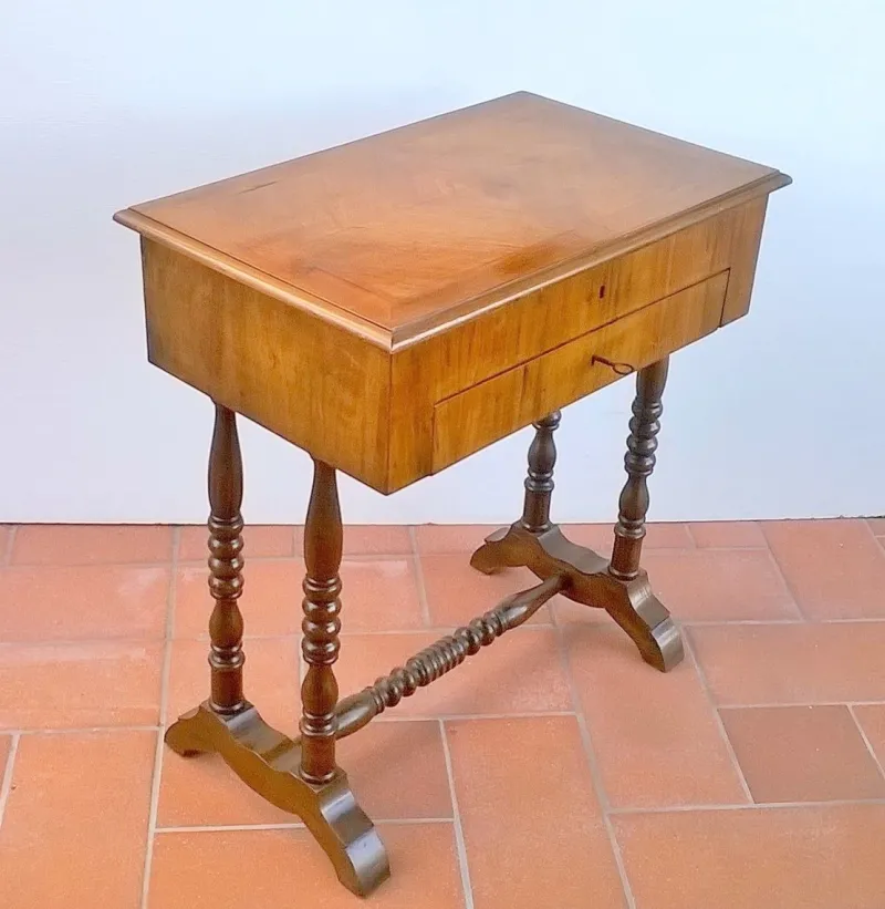 Clearance Pamono Antique Sewing Table, 1890s