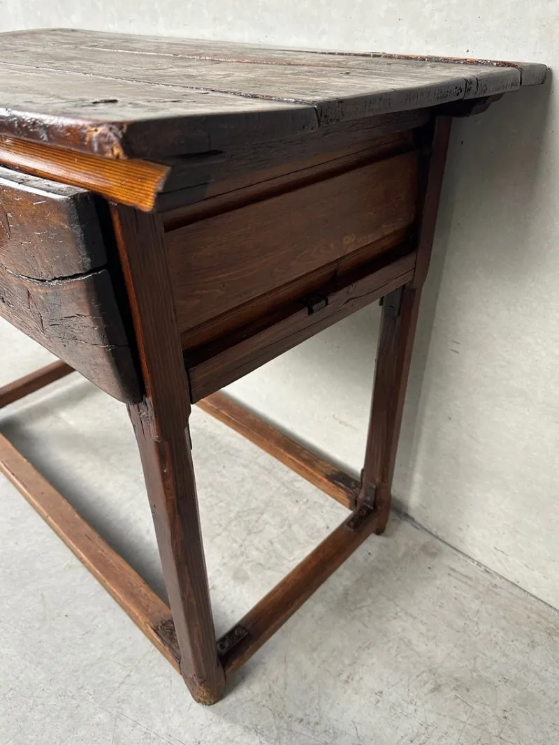 Pamono Antique Spanish Colonial Side Table