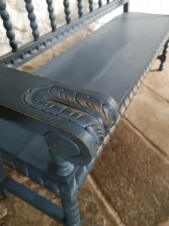 Pamono Antique Spanish Painted Chestnut Settle Bench, 1880><noscript><img width=
