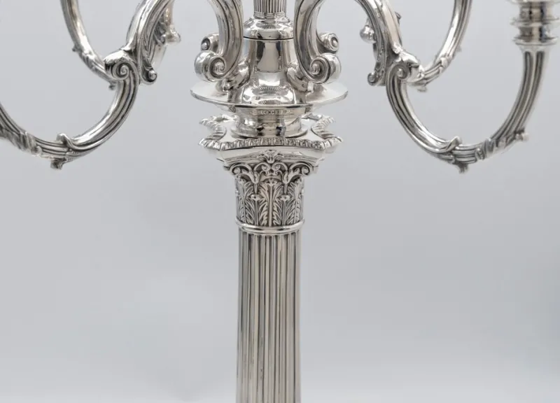 Sale Pamono Antique Sterling Silver Five-Light Corinthian Column Candelabra from Goldsmiths & Silversmiths, London, 1925