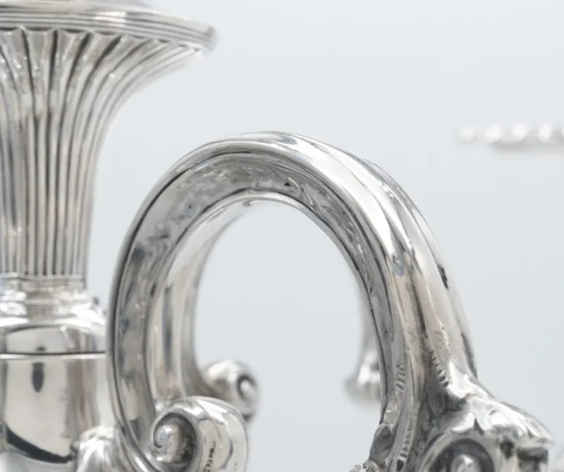 Sale Pamono Antique Sterling Silver Five-Light Corinthian Column Candelabra from Goldsmiths & Silversmiths, London, 1925