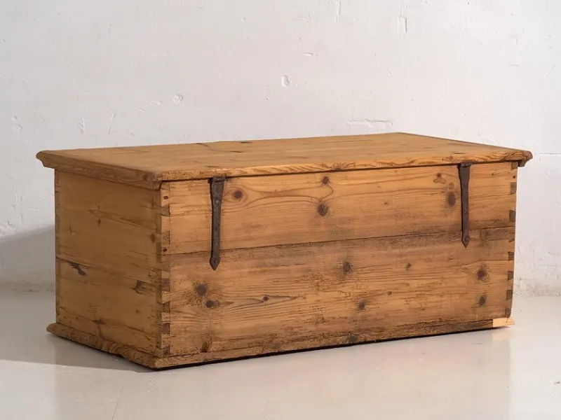 Outlet Pamono Antique Storage Trunk, 1920s
