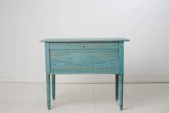 Sale Pamono Antique Swedish Blue Painted Hand-Carved Country Table