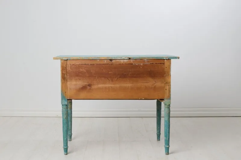 Sale Pamono Antique Swedish Blue Painted Hand-Carved Country Table
