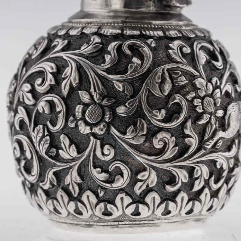 Pamono Antique 19th Century Indian Kutch Silver Scent Bottle by Oomersi Mawji, 1890s> Bottles, Carafes & Jugs