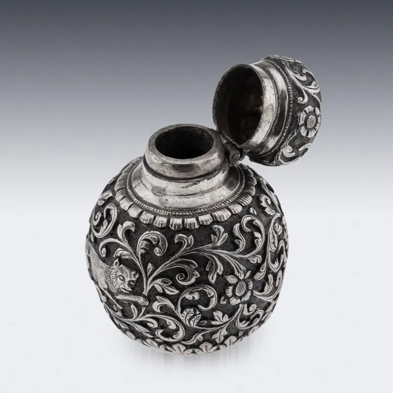 Pamono Antique 19th Century Indian Kutch Silver Scent Bottle by Oomersi Mawji, 1890s> Bottles, Carafes & Jugs