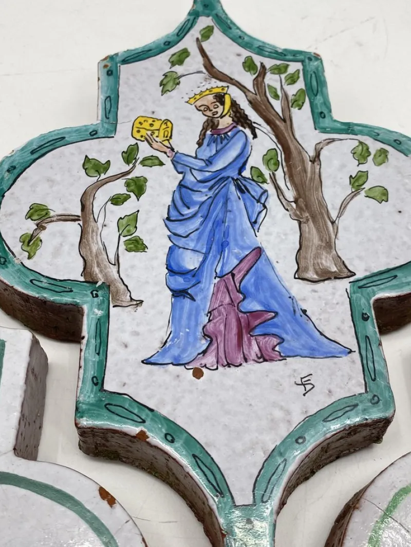 Pamono Antique Tiles in Florentine Form, Set of 4> Architectural Elements