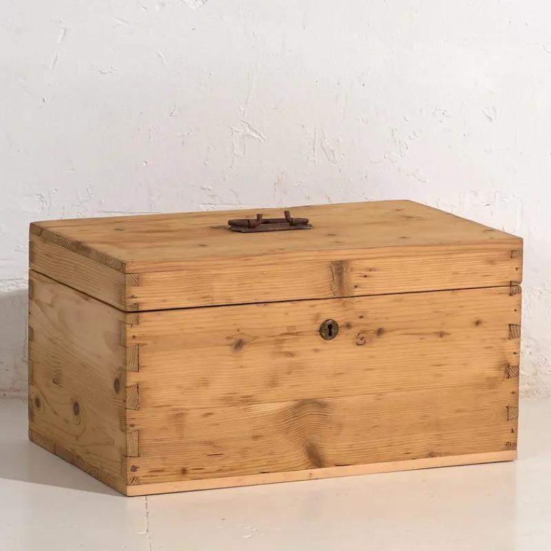 Pamono Antique Travel Chest, 1920s> Trunks Crates & Baskets