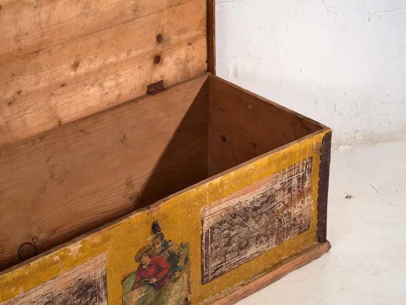 Sale Pamono Antique Trunk with Metal Structure, 1920s