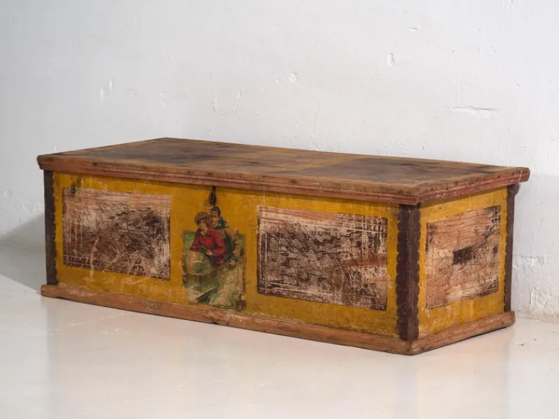 Sale Pamono Antique Trunk with Metal Structure, 1920s