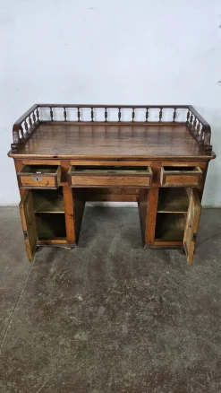 Sale Pamono Antique Tuscan Desk, 1890s