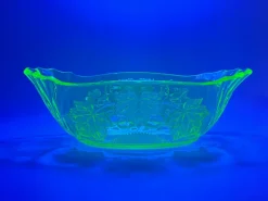 Sale Pamono Antique Uranium Glass Bowl with Vine Leaf Motif, 1890s