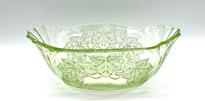Sale Pamono Antique Uranium Glass Bowl with Vine Leaf Motif, 1890s