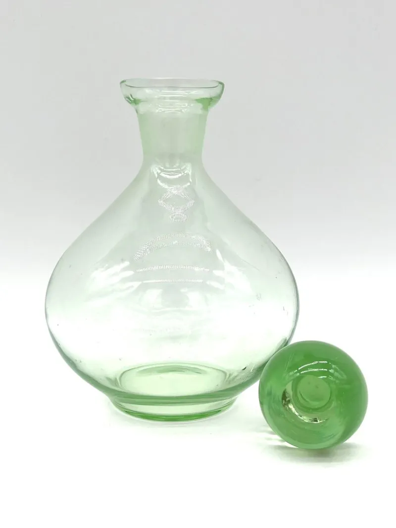 Pamono Antique Uranium Glass Carafe with Stopper, 1890s> Bottles, Carafes & Jugs