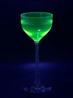 Pamono Antique Vaseline Uranium Glass Dome Wine Glasses, 1890s, Set of 5> Glassware