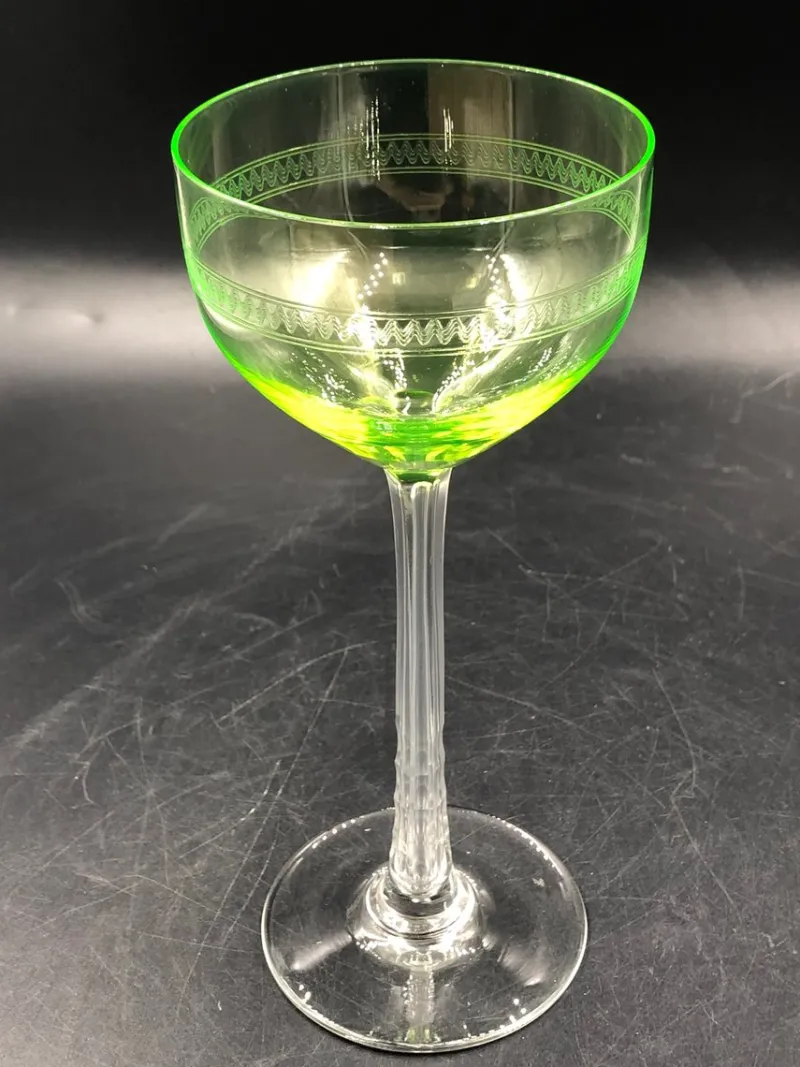 Pamono Antique Vaseline Uranium Glass Dome Wine Glasses, 1890s, Set of 5> Glassware
