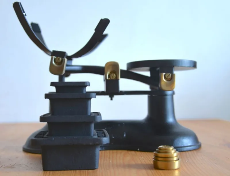 Pamono Antique Victor Scale by Robert Welch> Electronics
