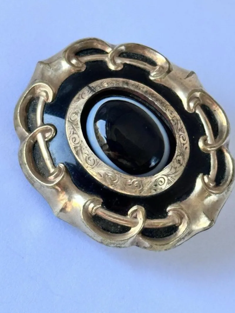 Pamono Antique Victorian Bulls Eye Agate Pinchbeck Mourning Brooch> Brooches