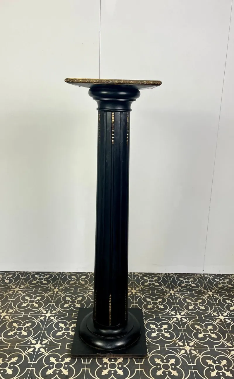 New Pamono Antique Victorian Ebony Column