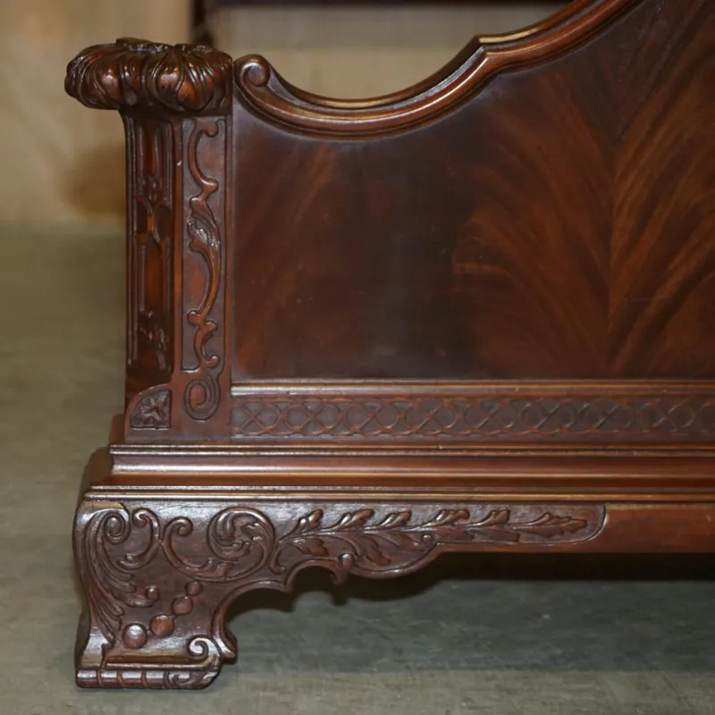 Pamono Antique Victorian Flamed Hardwood Double Bed Frame, 1880s> Beds & Bedroom Sets
