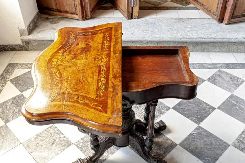 New Pamono Antique Victorian Inlaid Walnut Game Table with Marquetry Top, 1860s