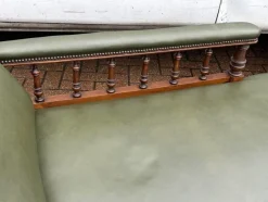 New Pamono Antique Victorian Oak Chaise Longue in Green Leather with Brass Castors
