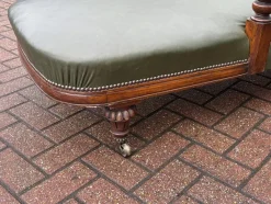 New Pamono Antique Victorian Oak Chaise Longue in Green Leather with Brass Castors