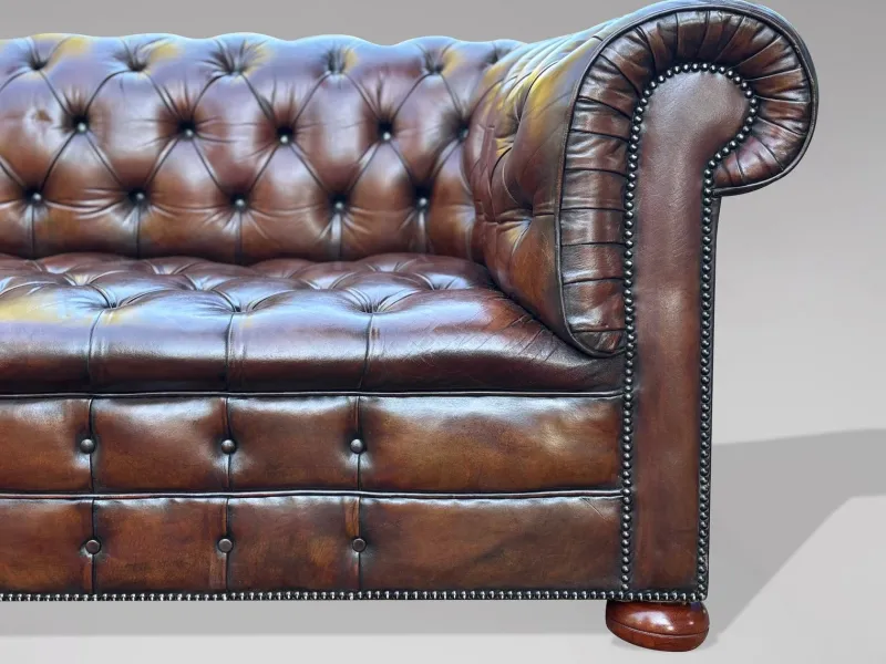 Pamono Antique Victorian Three-Seater Chesterfield Sofa in Leather, 1890> Couches & Sofas