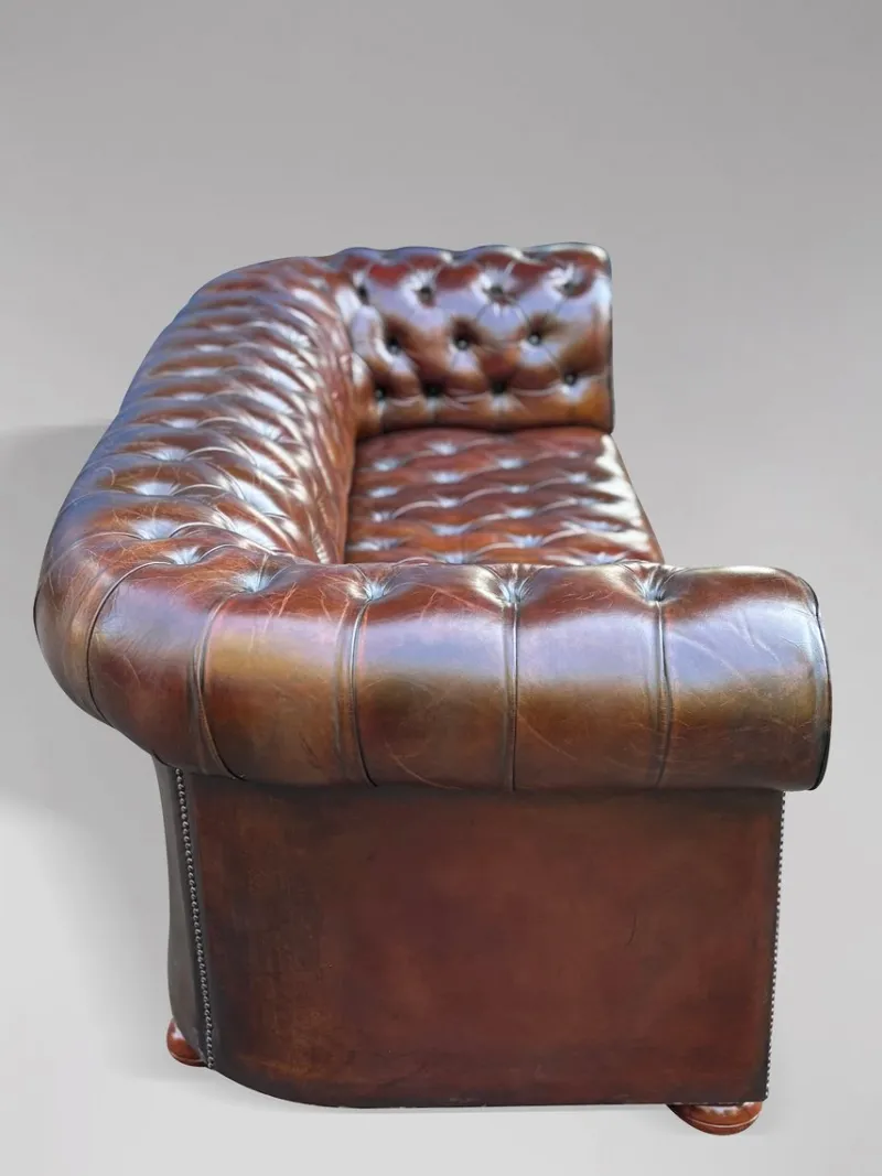 Pamono Antique Victorian Three-Seater Chesterfield Sofa in Leather, 1890> Couches & Sofas