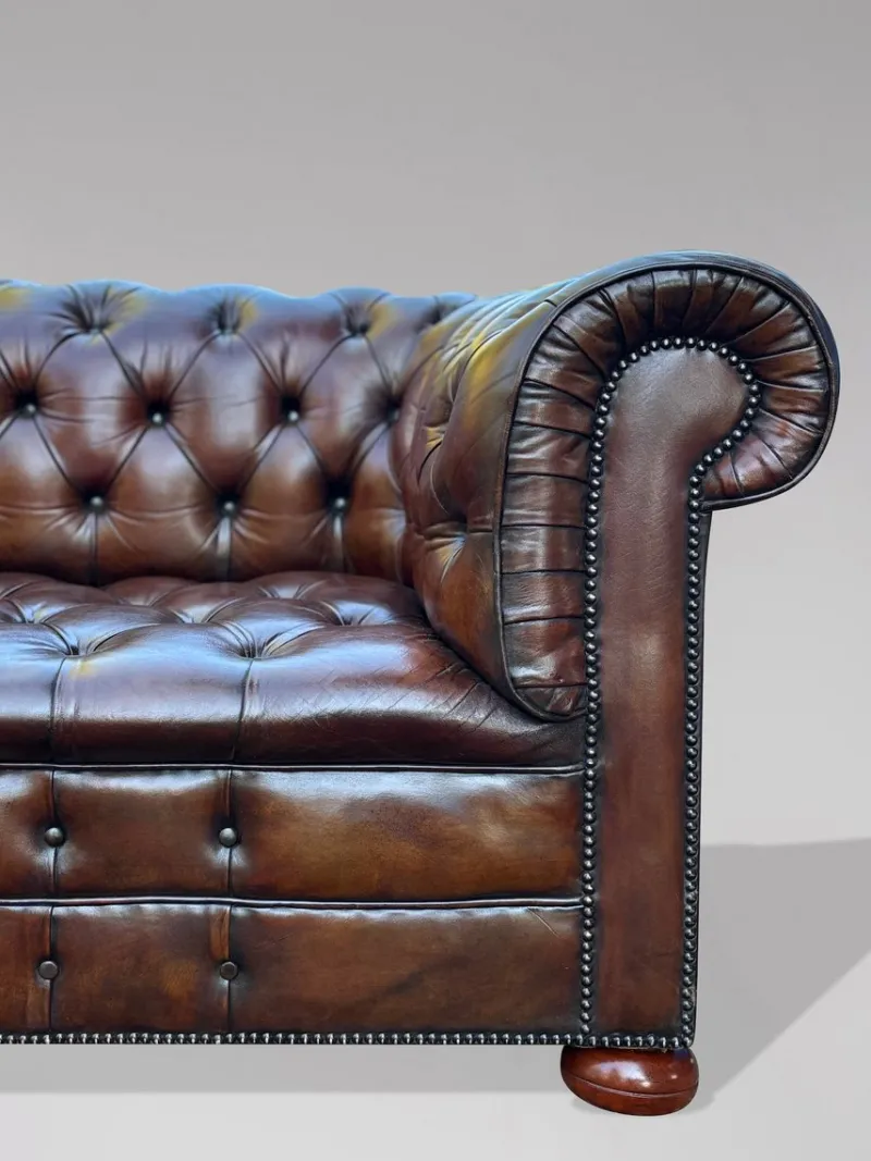 Pamono Antique Victorian Three-Seater Chesterfield Sofa in Leather, 1890> Couches & Sofas