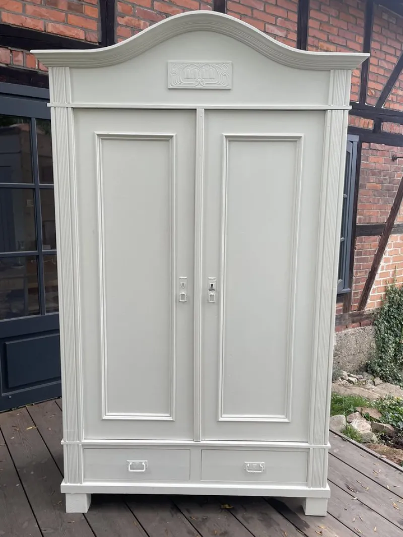 Pamono Antique Wardrobe in Fir, 1890s> Cabinets & Wardrobes