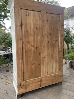 Pamono Antique Wardrobe in Fir, 1890s><noscript><img width=