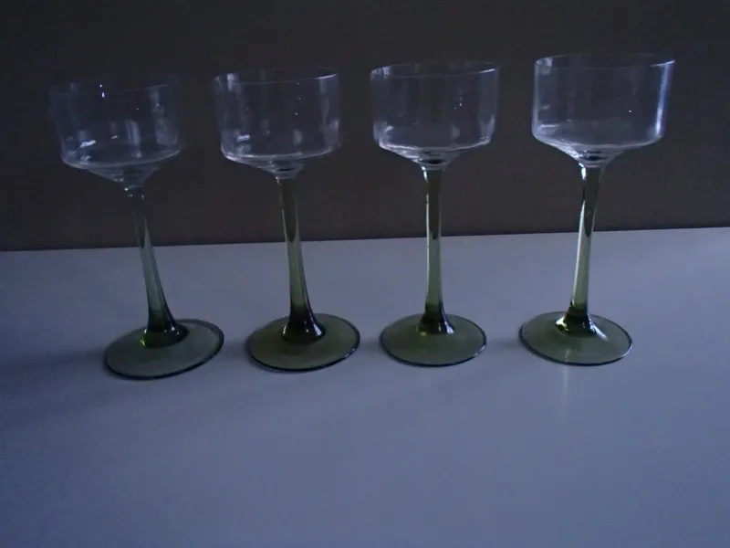 Pamono Antique White Wine Crystal Glasses, Set of 10> Glassware