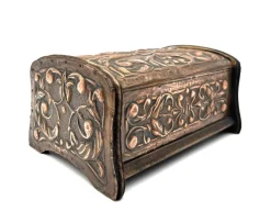 Pamono Antique Wooden Box with Floral Copper Fittings, 1890s> Trunks Crates & Baskets