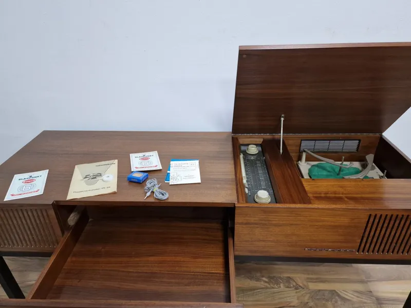 Discount Pamono Arizona Stereo Hi-Fi Console Table from Blaupunkt