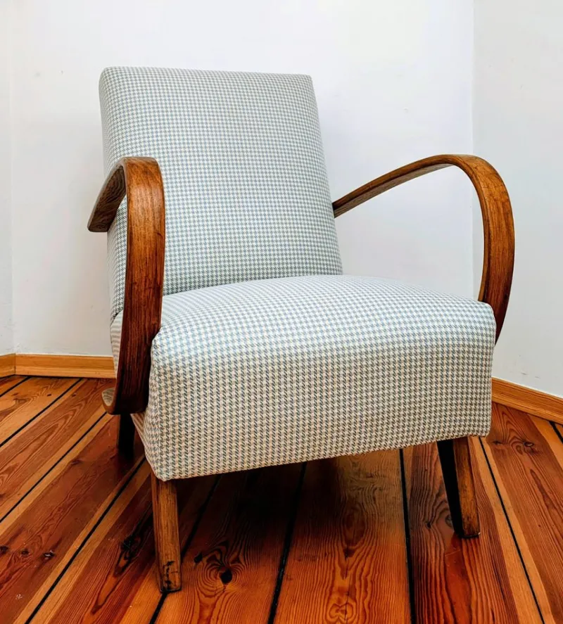Pamono Armchair attributed to Jendrich Halabala for Up Závody, Former Czechoslovakia, 1950s> Lounge Chairs & Armchairs