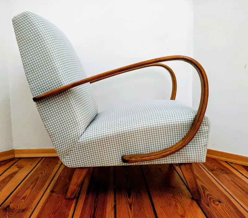 Pamono Armchair attributed to Jendrich Halabala for Up Závody, Former Czechoslovakia, 1950s> Lounge Chairs & Armchairs