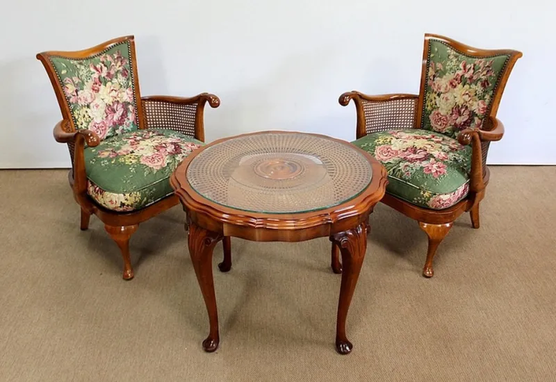 Pamono Armchairs and Chippendale Table in Solid Beech, 1950s, Set of 3> Living Room Sets