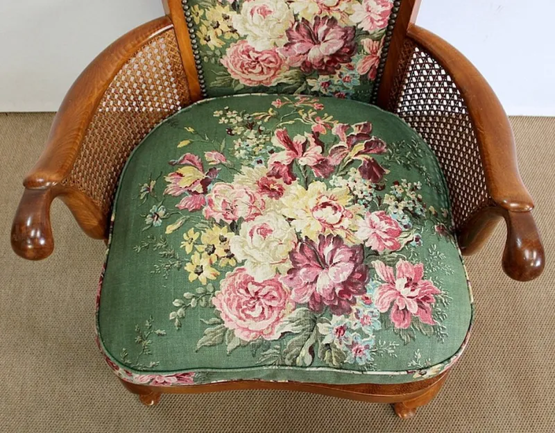 Pamono Armchairs and Chippendale Table in Solid Beech, 1950s, Set of 3> Living Room Sets