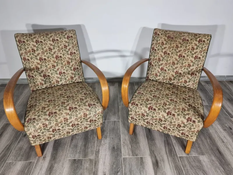 New Pamono Art Deco Armchair by Jindrich Halabala