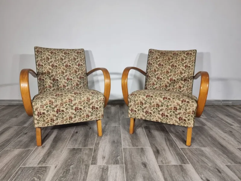 New Pamono Art Deco Armchair by Jindrich Halabala