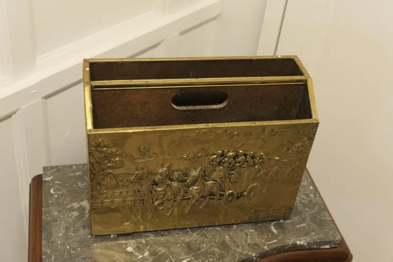 New Pamono Art Deco Beaten Brass Magazine Rack, 1930s