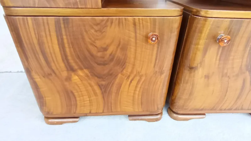 Pamono Art Deco Bedside Tables by Jindrich Halabala for Up Závody, 1940s, Set of 2> Nightstands
