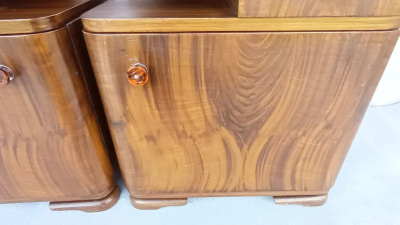 Pamono Art Deco Bedside Tables by Jindrich Halabala for Up Závody, 1940s, Set of 2> Nightstands