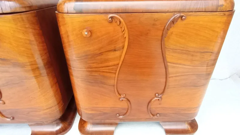 Pamono Art Deco Bedside Tables by Jindrich Halabala for Up Závody, 1930s, Set of 2> Nightstands