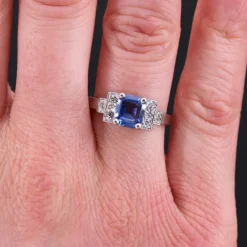Pamono Art Deco Blue Sapphire, Diamond & Platinum Ring><noscript><img width=